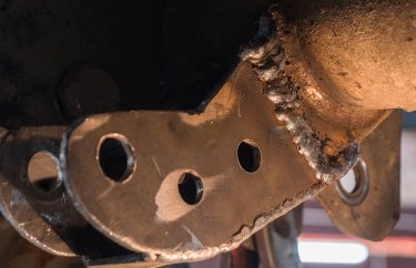 Ремонт кронштейна заднего амортизатора Митсубиси Паджеро Спорт (подробные фото и видео)