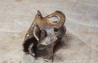 Ремонт кронштейна заднего амортизатора Митсубиси Паджеро Спорт (подробные фото и видео)