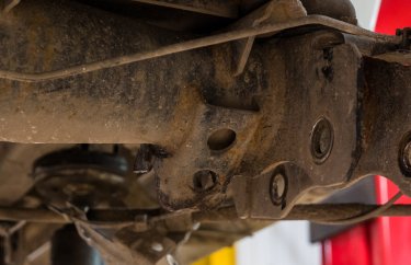 Ремонт кронштейна заднего амортизатора Митсубиси Паджеро Спорт (подробные фото и видео)