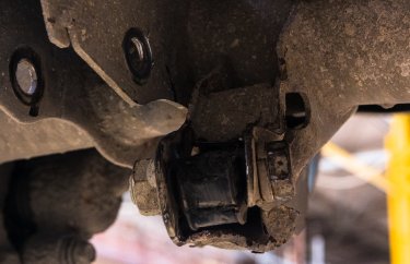 Ремонт кронштейна заднего амортизатора Митсубиси Паджеро Спорт (подробные фото и видео)