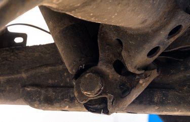 Ремонт кронштейна заднего амортизатора Митсубиси Паджеро Спорт (подробные фото и видео)