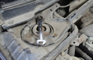 Замена опорного подшипника Мицубиси Лансер 10 (подробные фото)