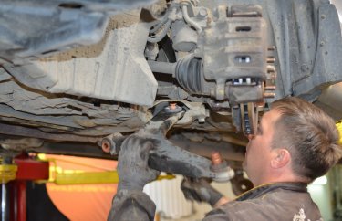 Установка переднего рычага