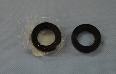 Новый сальник привода Мицубиси Аутлендер