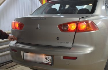 Проверка внешнего освещения Мицубиси Лансер