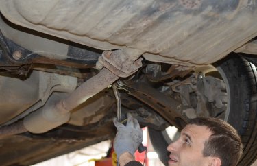 Диагностика задней подвески Мицубиши Лансер