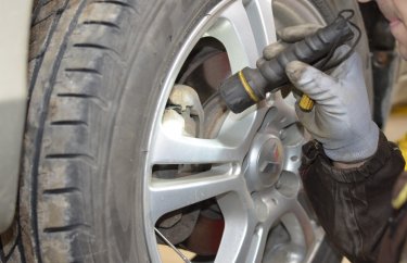 Диагностика тормозной системы Мицубиси Лансер