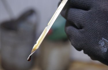 Уровень масла ДВС Мицубиси Паджеро 4