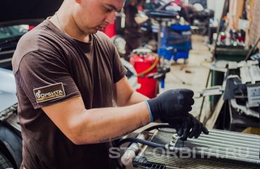 Установка радиатора вариатора на Мицубиси Аутлендер 3 (подробные фото)