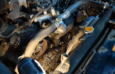 Мицубиси Паджеро 4 замена ремня ГРМ (подробные фото)